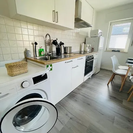 Gemuetlich*nespresso*netflix*arbeitsplatz*parkplatz دوسبرغ